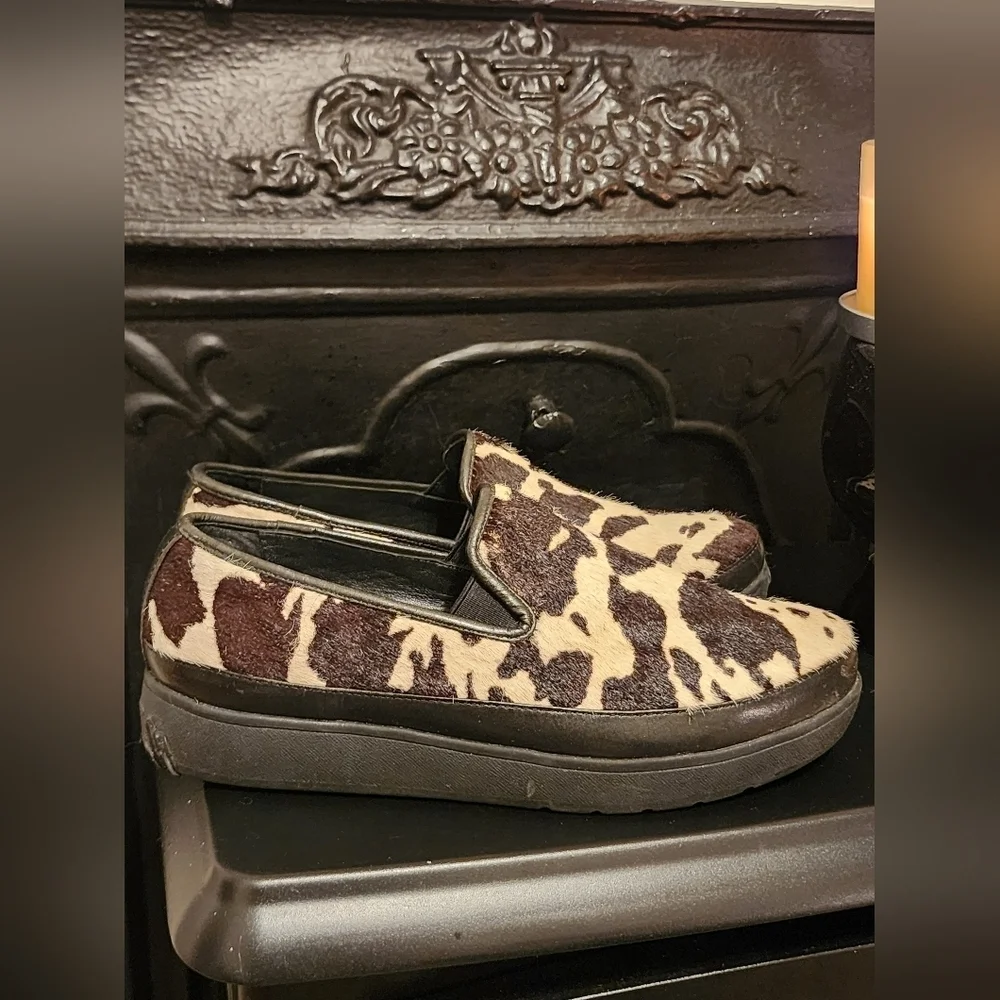 Donald J Pliner Cowhide Calf Hair Platform Slip On Loafers Size 6